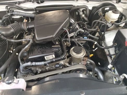 Used 2013 Toyota Tacoma 2WD Access Cab image 23