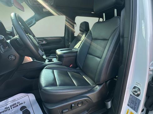Used 2024 Chevrolet Suburban LT w/ LT Signature Package AWD/4WD image 16