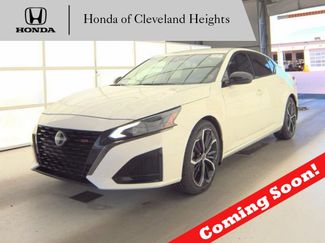Used 2023 Nissan Altima 2.5 SR FWD video 1
