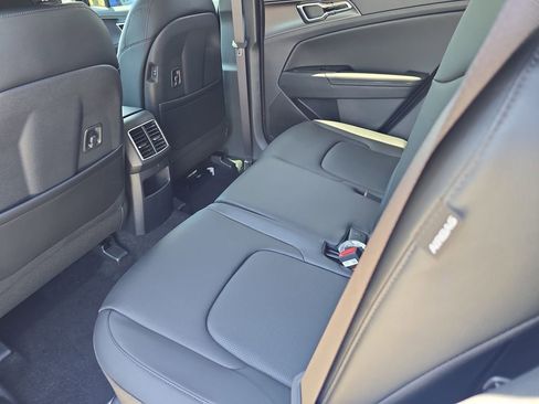 New 2026 Kia Sportage SX FWD image 17