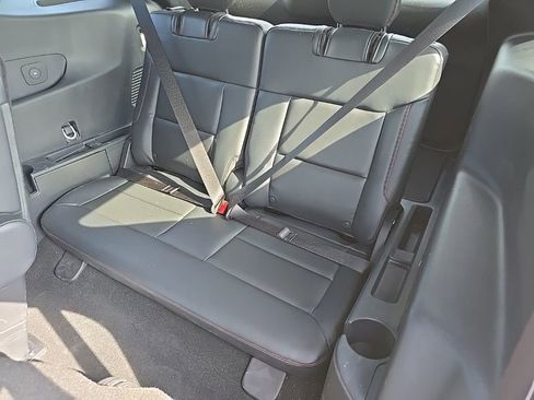 Used 2025 Ford Explorer ST AWD/4WD image 21