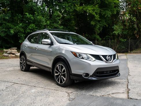Used 2017 Nissan Rogue Sport SL FWD image 13