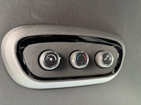 Used 2023 Dodge Durango GT AWD/4WD image 15