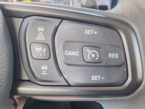 Used 2025 Jeep Wrangler Unlimited Rubicon 4xe w/ Safety Group AWD/4WD image 14