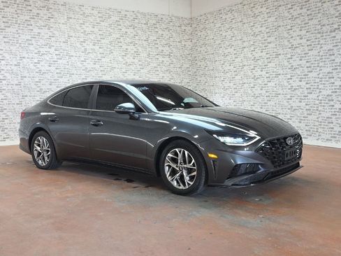 Used 2021 Hyundai Sonata SEL image 1