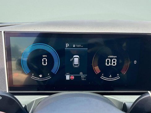 New 2026 Hyundai Tucson SEL FWD image 35