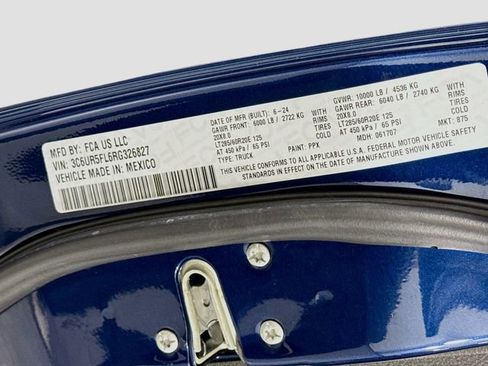 Used 2024 RAM 2500 Laramie w/ Night Edition image 32