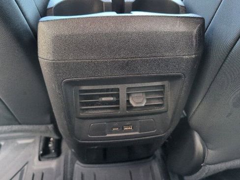 Used 2023 Chevrolet Colorado Z71 w/ Z71 Convenience Package 2 AWD/4WD image 6