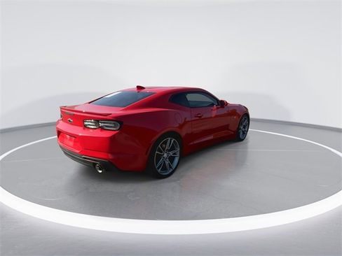 Used 2021 Chevrolet Camaro LT w/ RS Package image 11