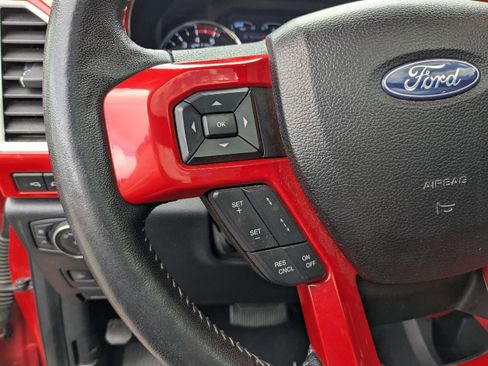 Used 2019 Ford F250 Lariat w/ Lariat Ultimate Package AWD/4WD image 22