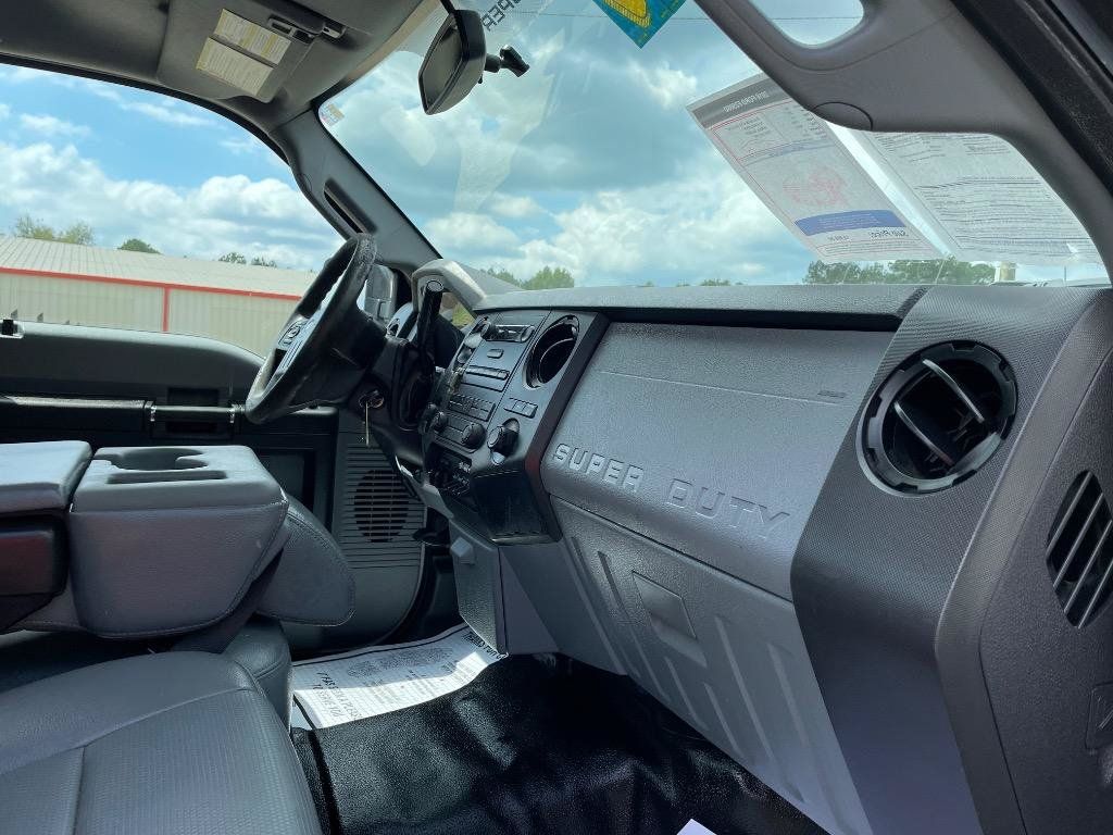 Used 2016 Ford F250 XL w/ Power Equipment Group AWD/4WD image 12