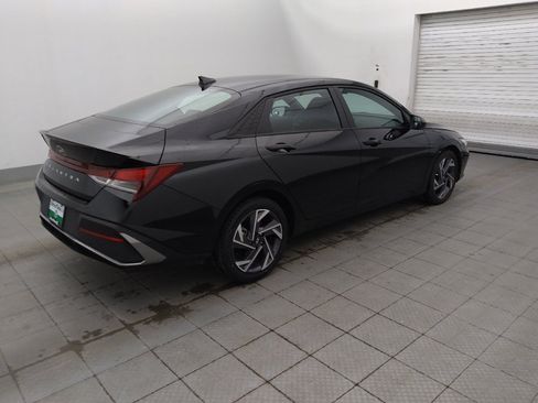 Used 2025 Hyundai Elantra Sport FWD image 10
