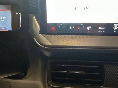 Used 2025 Ford Maverick XLT w/ XLT Luxury Package AWD/4WD image 13