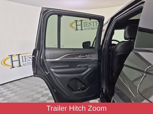 Certified 2024 Jeep Grand Cherokee Limited w/ Luxury Tech Group II AWD/4WD image 33