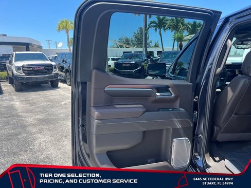 Used 2025 GMC Sierra 1500 Denali AWD/4WD image 30