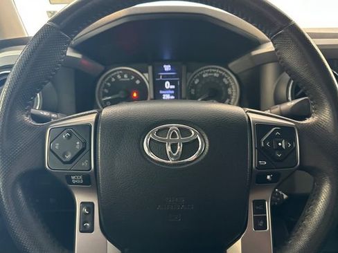 Used 2020 Toyota Tacoma SR5 image 24