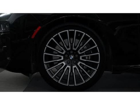 New 2026 BMW 760i xDrive w/ Executive Package AWD/4WD image 7