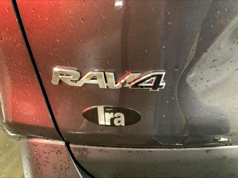 Used 2024 Toyota RAV4 XLE w/ Convenience Package AWD/4WD image 10