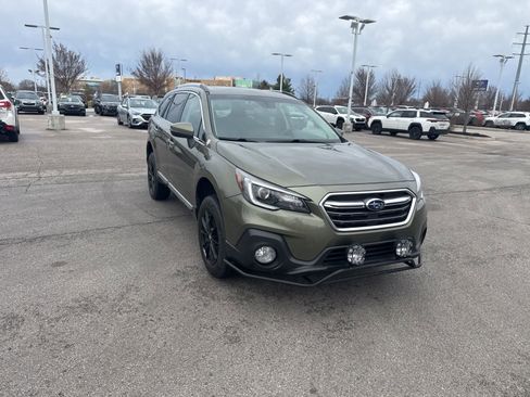 Used 2019 Subaru Outback 2.5i Touring w/ Popular Package #3A image 6