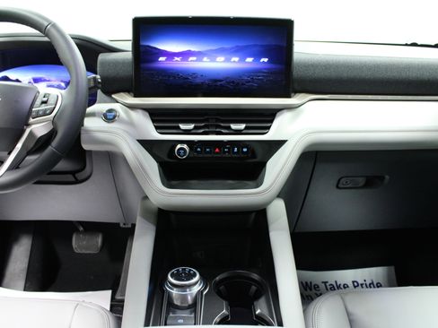 New 2026 Ford Explorer Active w/ Active Comfort Package image 19