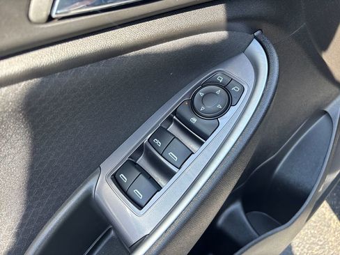 Used 2025 Chevrolet Malibu LT FWD image 13
