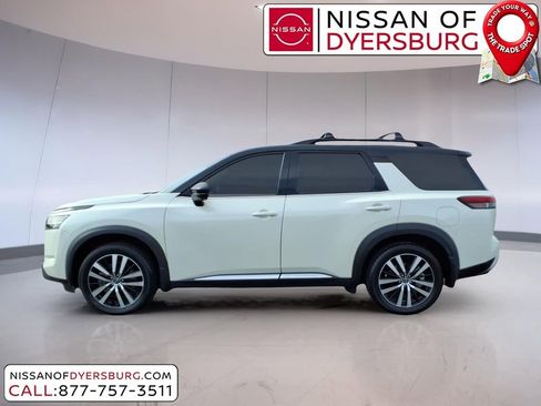 Used 2023 Nissan Pathfinder Platinum w/ Cargo Package AWD/4WD image 6