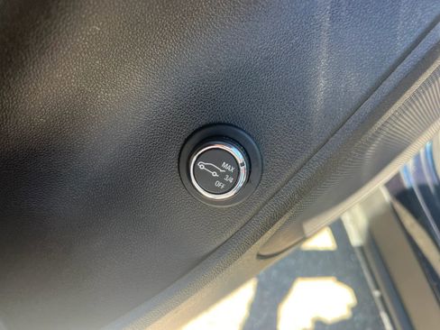 Used 2021 Chevrolet Blazer LT FWD image 34