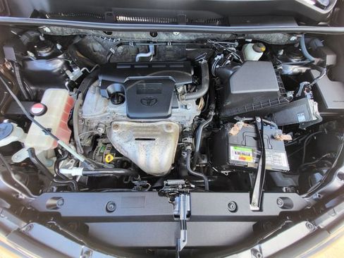 Used 2015 Toyota RAV4 LE AWD/4WD image 11