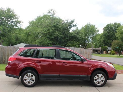 Used 2014 Subaru Outback 2.5i AWD/4WD image 10
