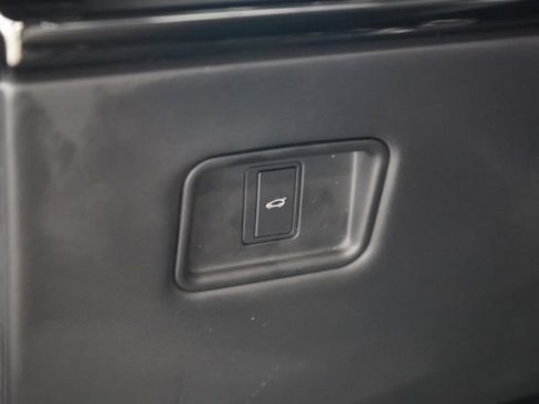 Used 2024 Land Rover Range Rover Sport Dynamic SE image 20