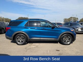 Used 2021 Ford Explorer XLT video 3