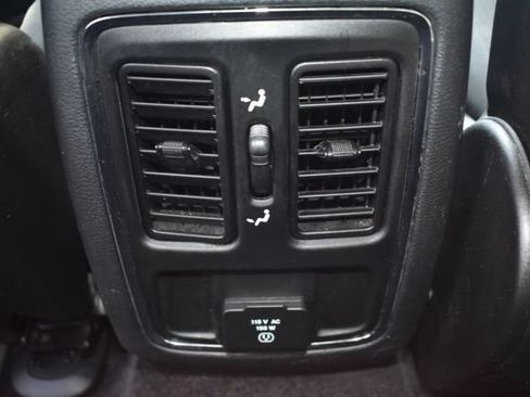 Used 2017 Jeep Grand Cherokee Laredo w/ Quick Order Package 23E AWD/4WD image 37