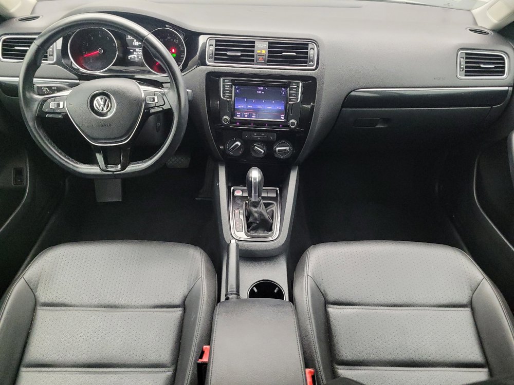 Used 2016 Volkswagen Jetta SEL FWD image 22