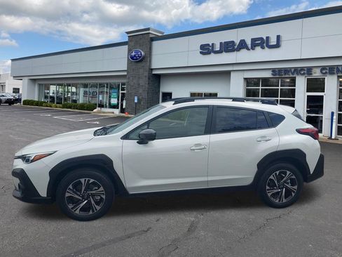 Used 2025 Subaru Crosstrek 2.0i Premium AWD/4WD image 4