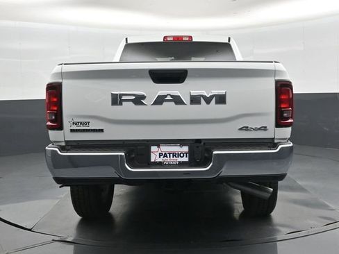 New 2026 RAM 2500 Big Horn AWD/4WD image 5