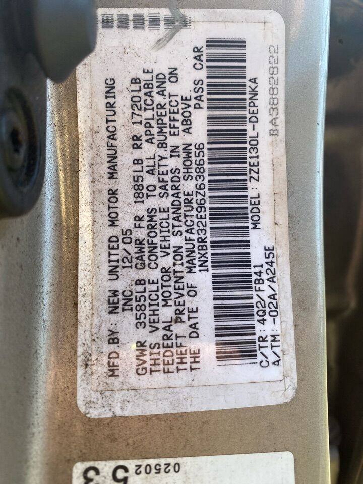 Used 2006 Toyota Corolla LE FWD image 19