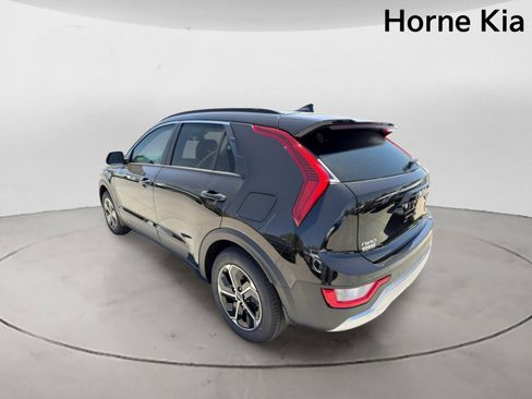 New 2026 Kia Niro EX FWD image 5