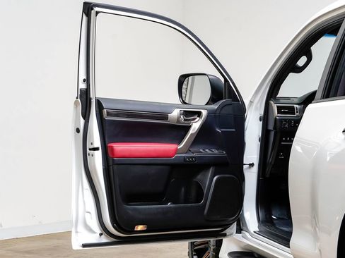 Used 2021 Lexus GX 460 Premium w/ Premium Plus Package image 42