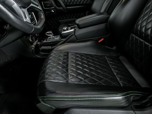 Used 2018 Mercedes-Benz G 63 AMG 4MATIC w/ Alien Green Edition image 21