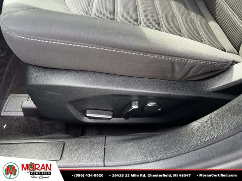 Used 2020 Ford Fusion SE FWD image 17