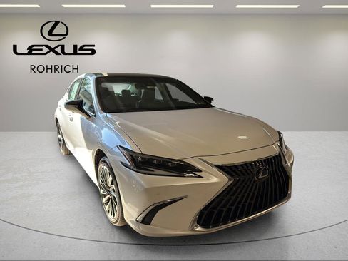 New 2025 Lexus ES 350 Ultra Luxury image 3