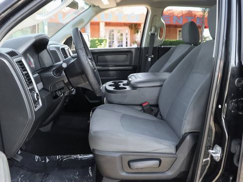 Used 2018 RAM 1500 Express w/ Black Ram 1500 Express Group RWD image 17