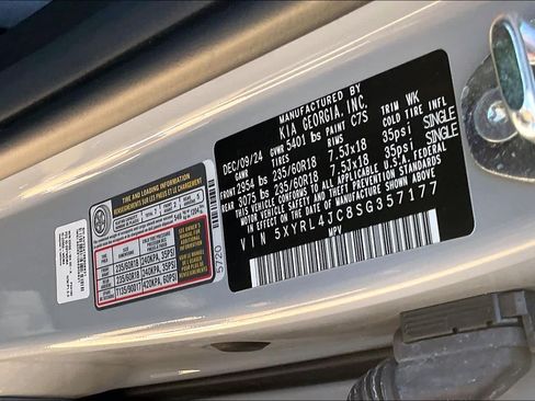 Used 2025 Kia Sorento S w/ Panoramic Sunroof Package FWD image 34