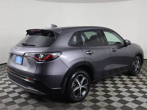 Used 2023 Honda HR-V EX-L image 10