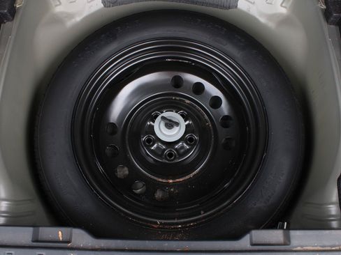 Used 2021 Subaru Outback Premium AWD/4WD image 8