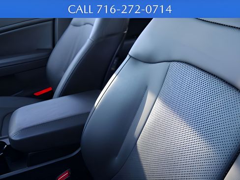 Used 2023 Kia Sportage EX AWD/4WD image 18