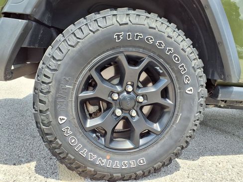 Used 2021 Jeep Wrangler Sport AWD/4WD image 33