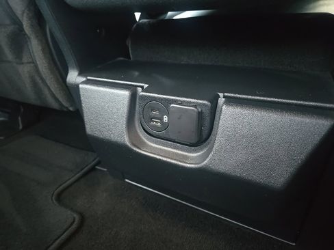 Used 2023 Ford F150 XLT image 86