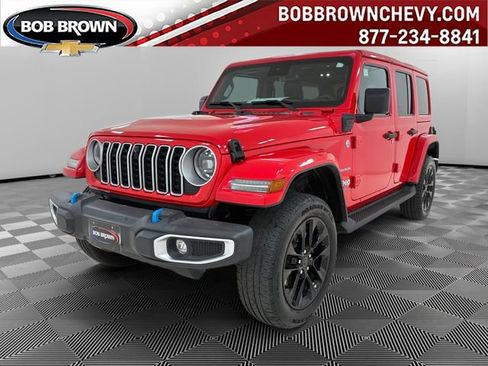 Used 2024 Jeep Wrangler Unlimited Sahara w/ Technology Group AWD/4WD image 1