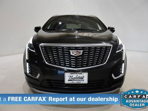 Used 2023 Cadillac XT5 Premium Luxury image 2